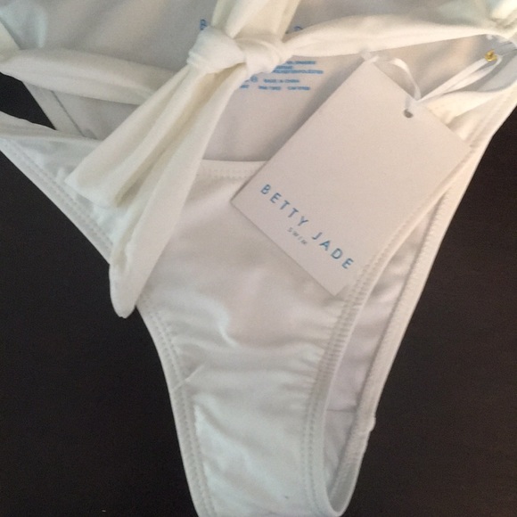 Betty Jade Swimwear Bottom 👙✨ - Picture 6 of 6